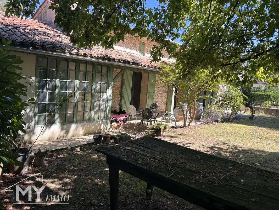 Maison à FOUGUEYROLLES