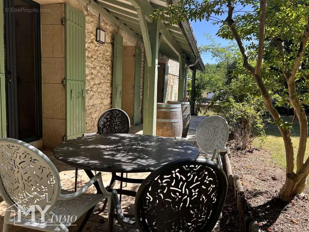 Maison à FOUGUEYROLLES