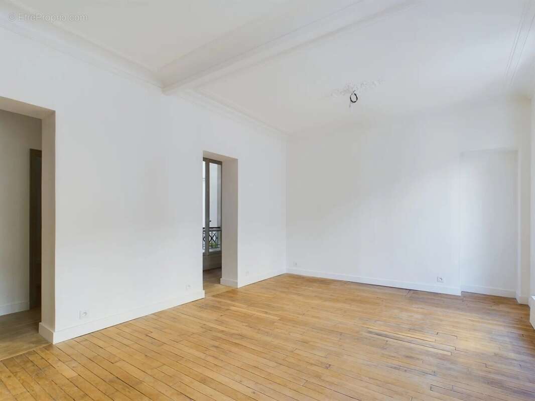 Appartement à NEUILLY-SUR-SEINE