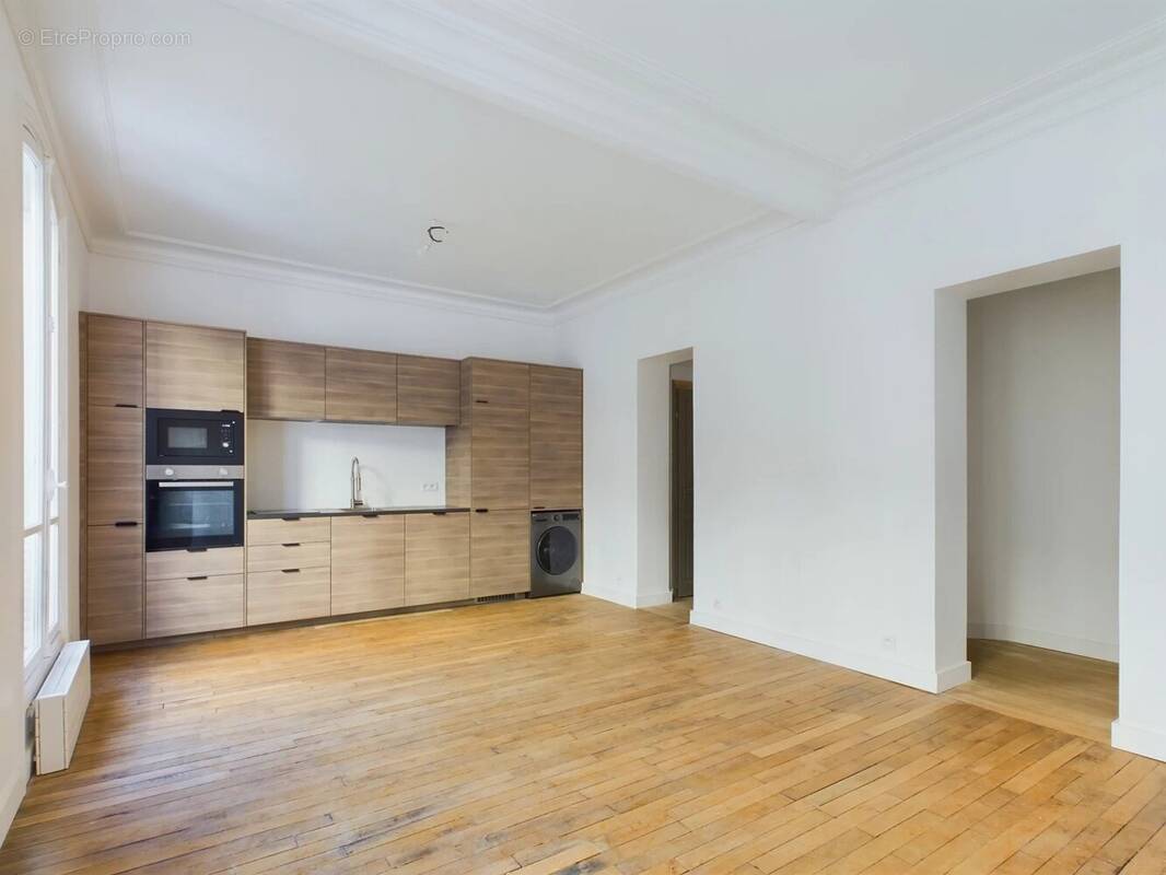 Appartement à NEUILLY-SUR-SEINE