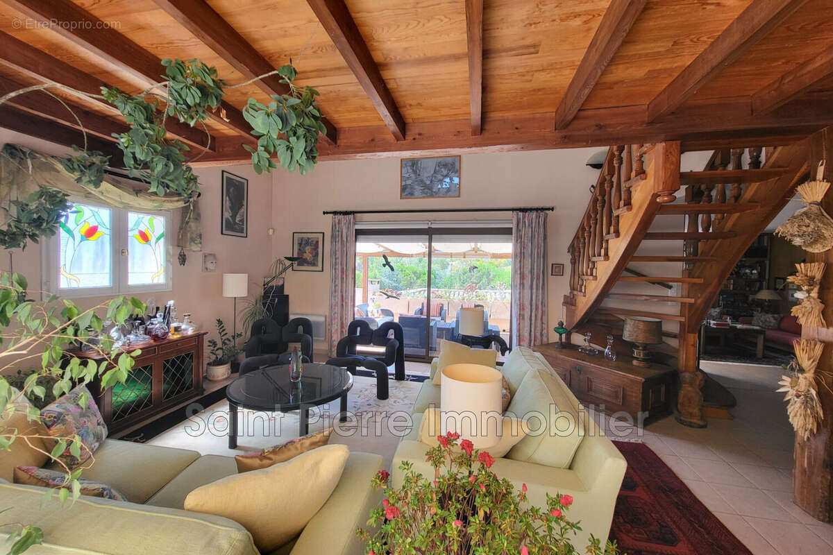 Appartement à VILLENEUVE-LOUBET