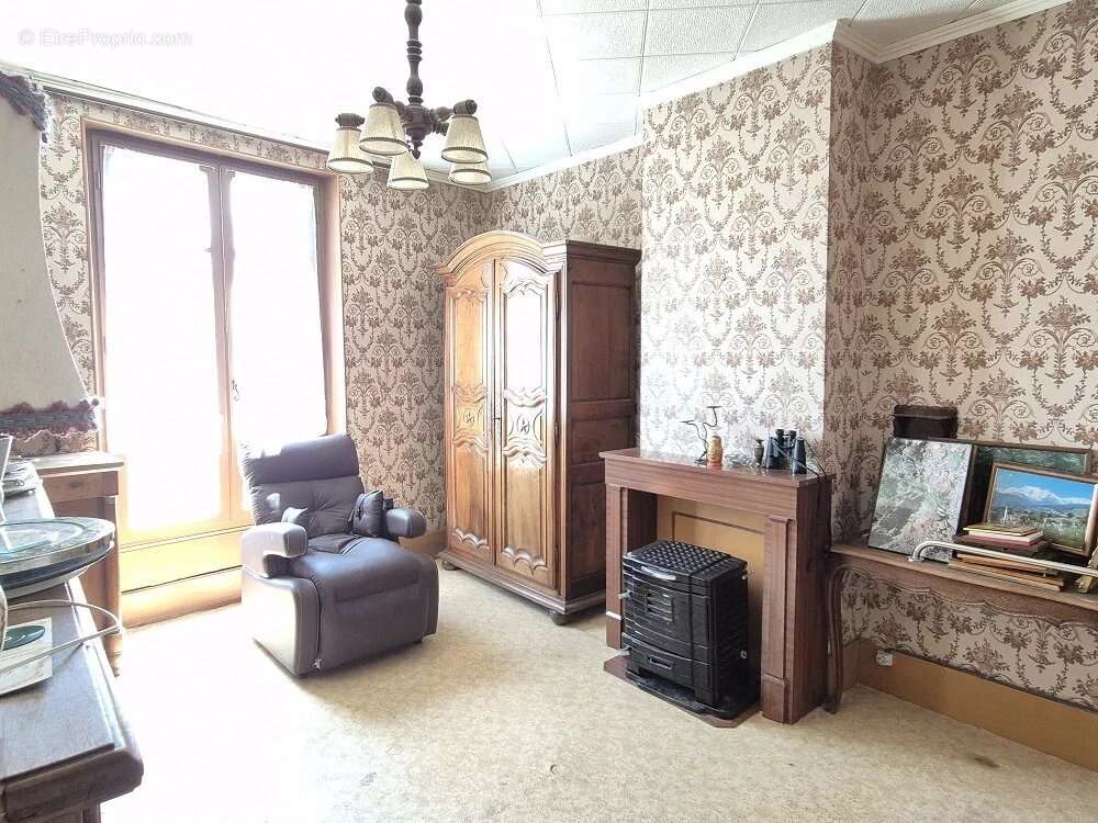 Maison à BEAUNE-LA-ROLANDE