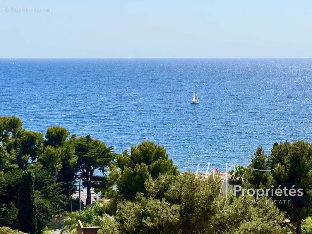 Maison à CARQUEIRANNE