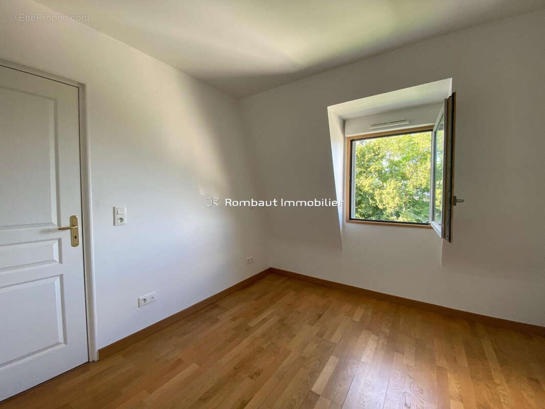 Appartement à BOUGIVAL