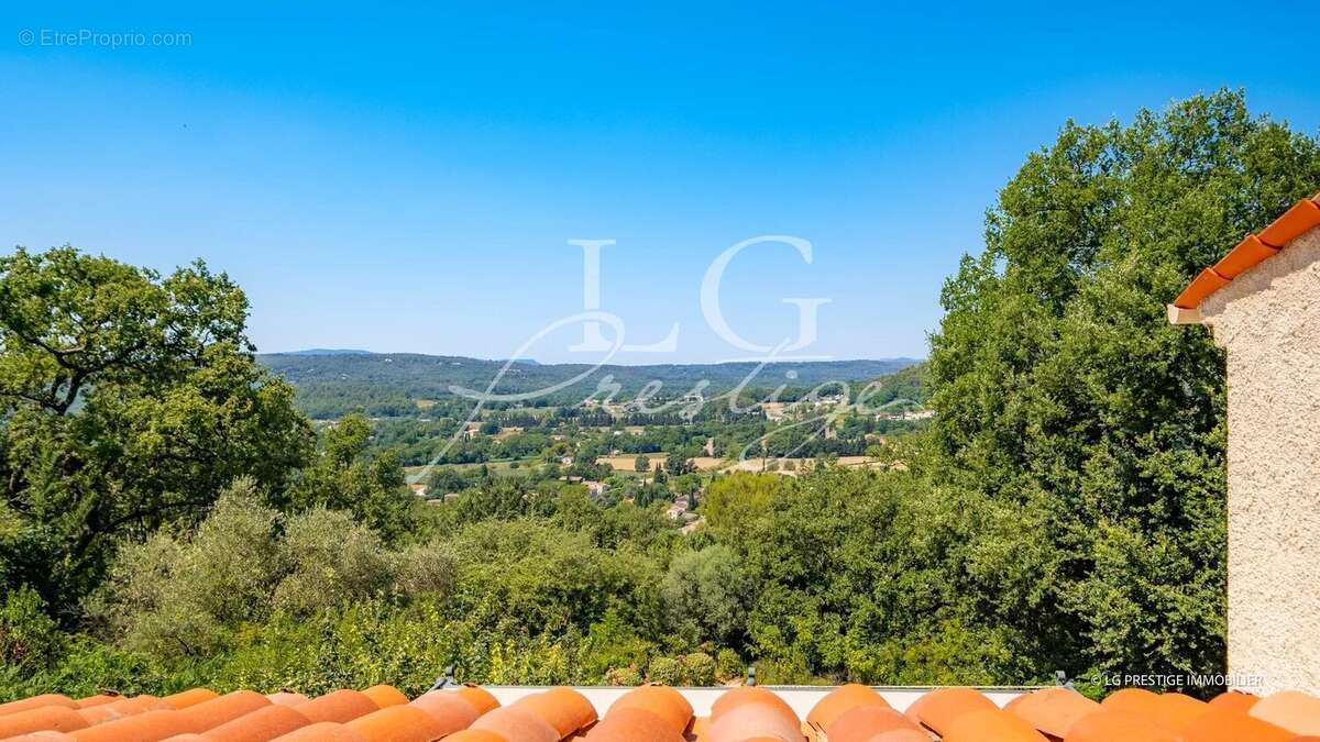 Maison à MONTAUROUX