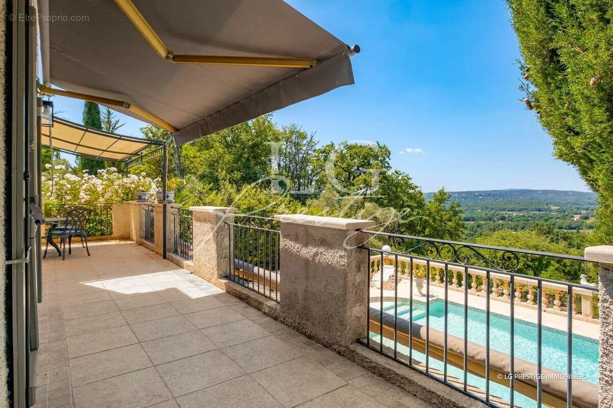 Maison à MONTAUROUX