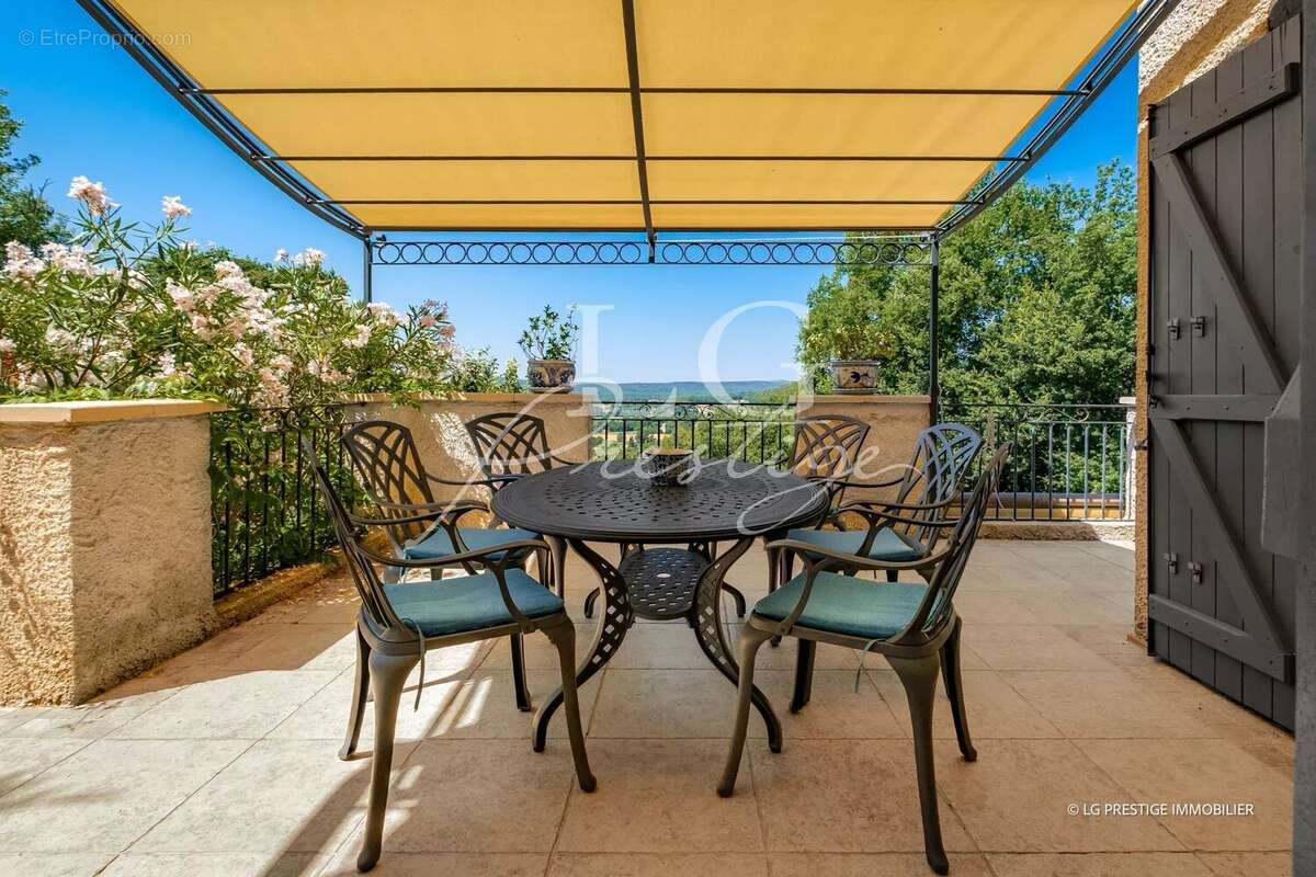 Maison à MONTAUROUX