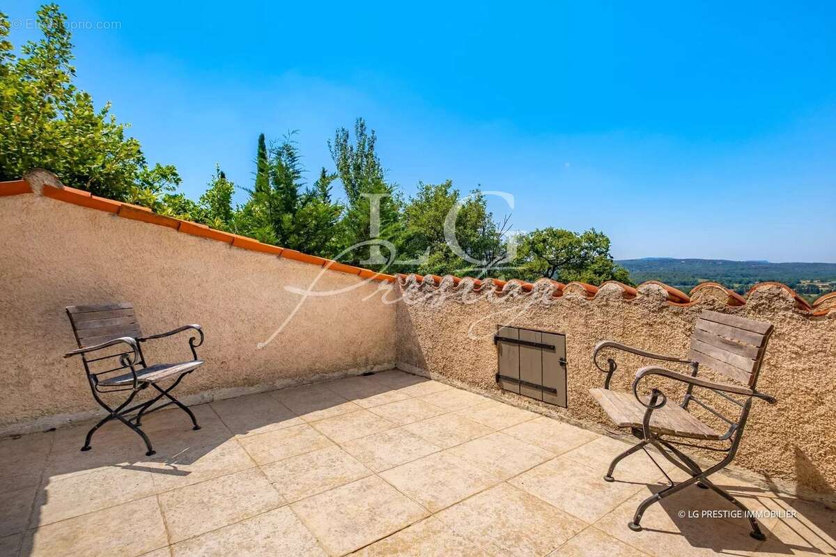 Maison à MONTAUROUX