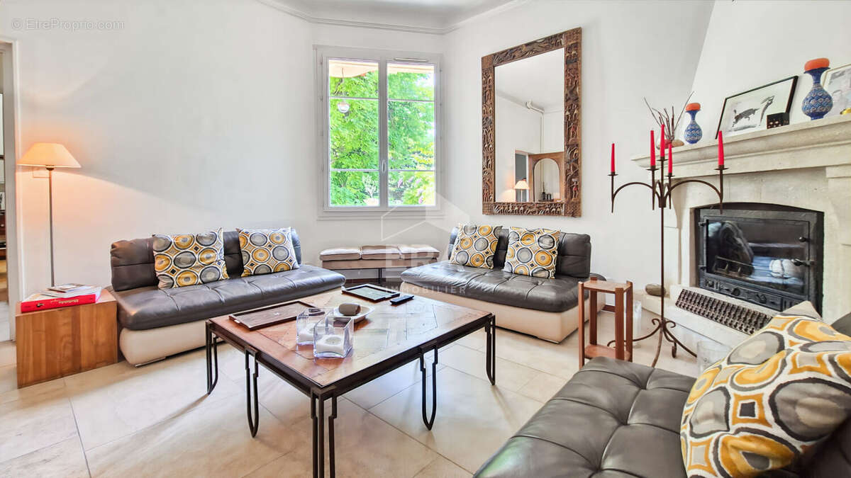 Maison à BARBENTANE