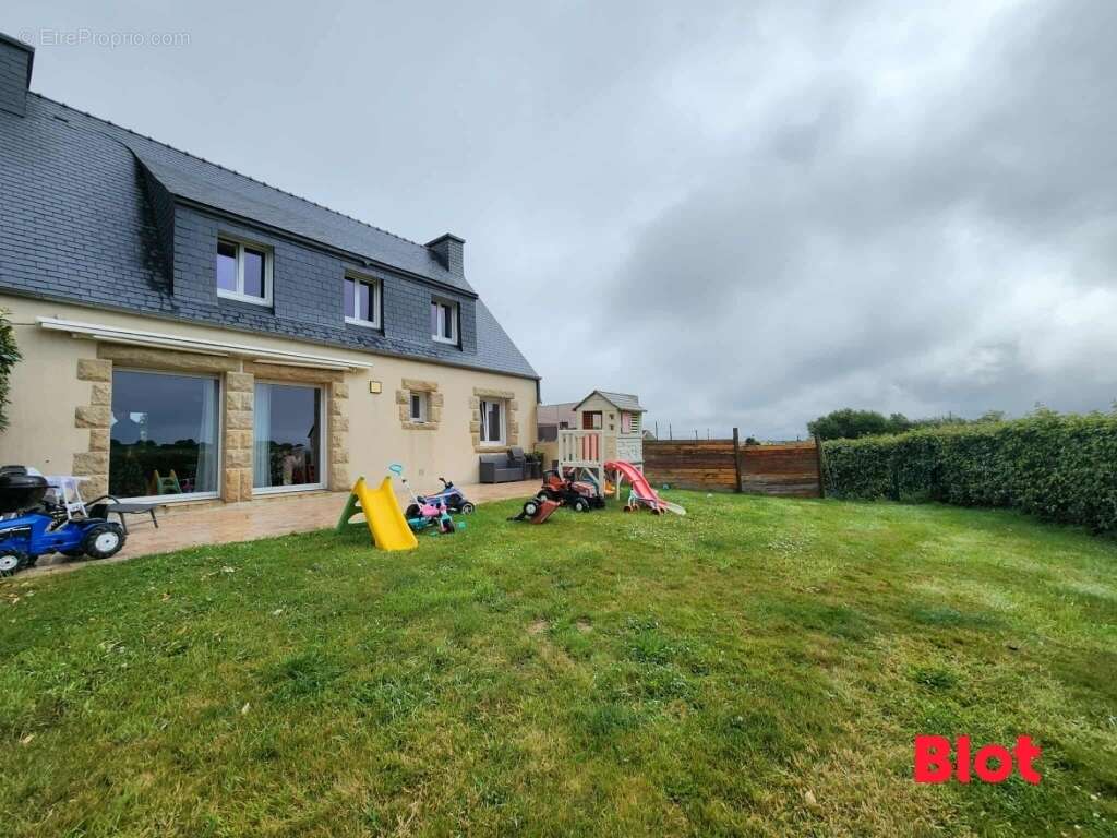 Maison à LOCMARIA-PLOUZANE