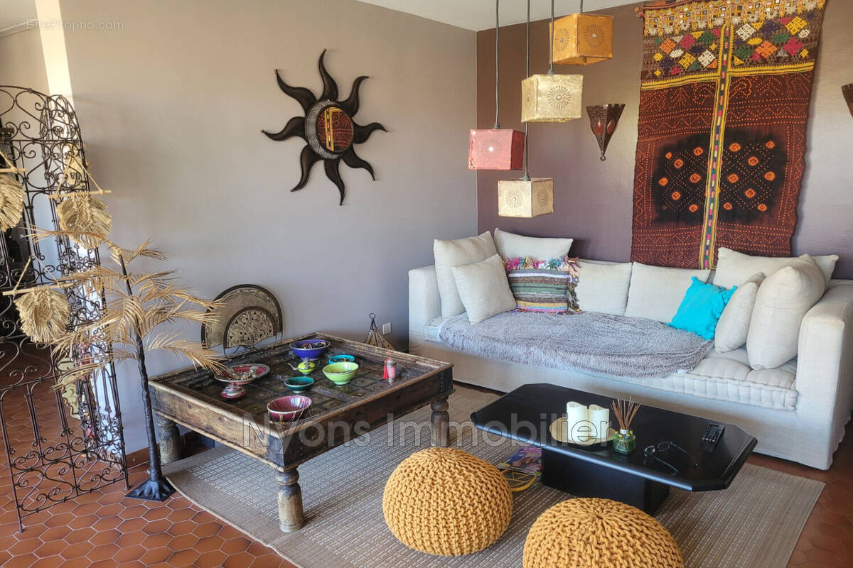 Appartement à NYONS