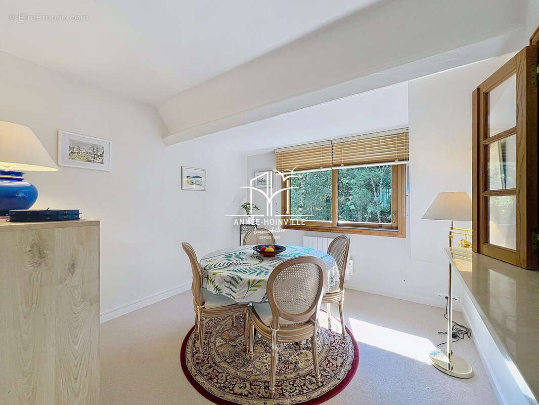 Appartement à TOURGEVILLE