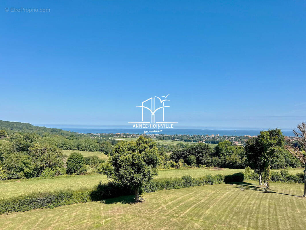 Appartement à TOURGEVILLE