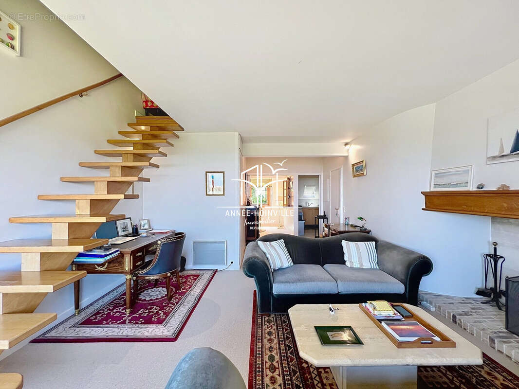 Appartement à TOURGEVILLE