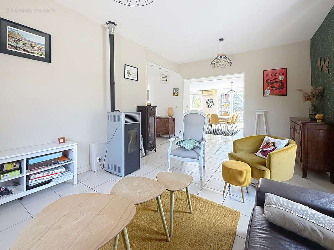 Maison à TESSY-SUR-VIRE