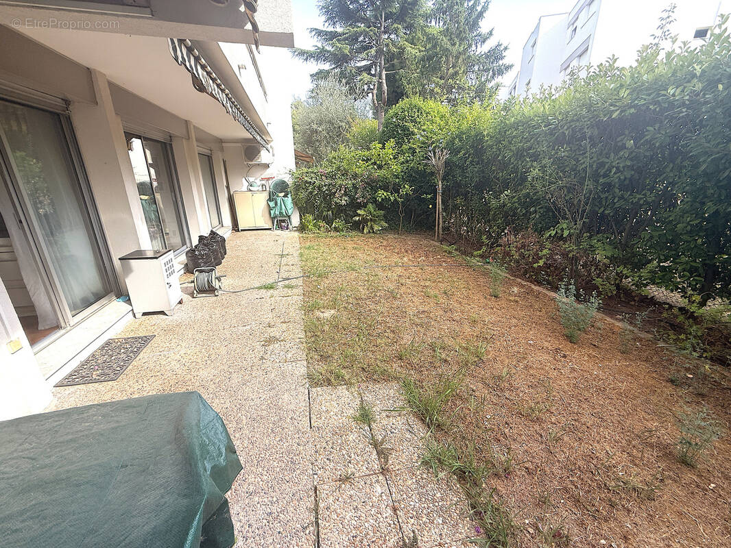 Appartement à LE CANNET