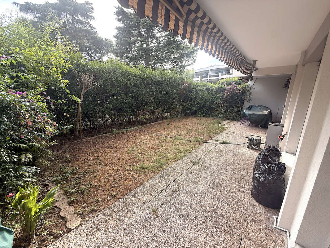 Appartement à LE CANNET