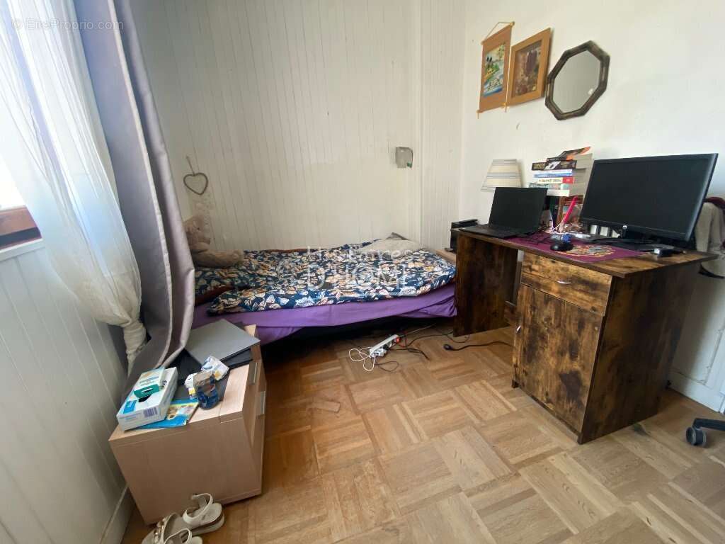 Maison à MARLES-EN-BRIE