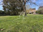 Maison à VILLENEUVE-SUR-YONNE