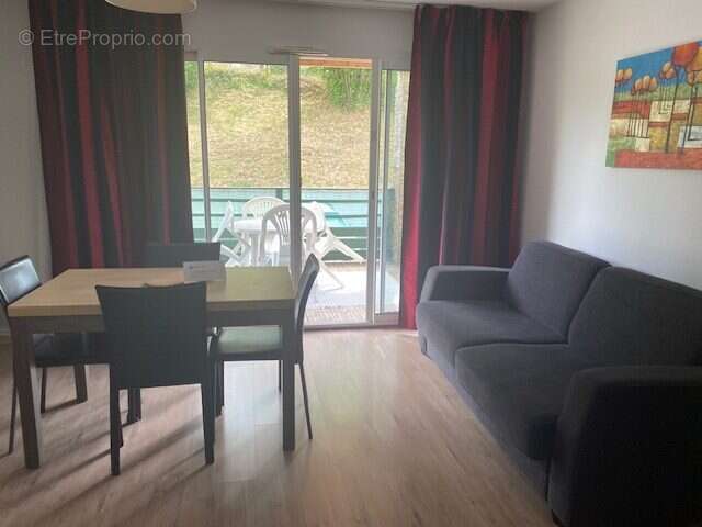 Appartement à ENTRAYGUES-SUR-TRUYERE