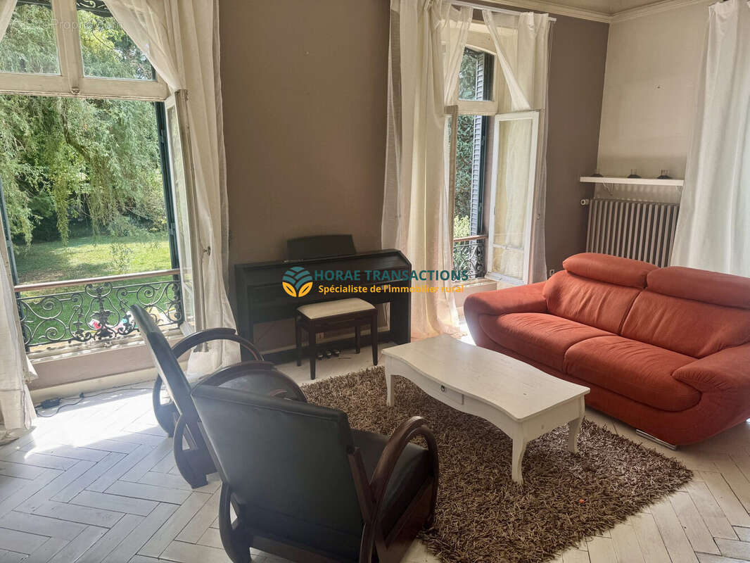 Maison à LUXEUIL-LES-BAINS