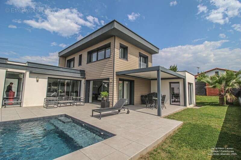 Maison à TERCIS-LES-BAINS