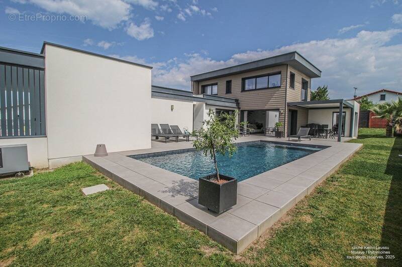 Maison à TERCIS-LES-BAINS