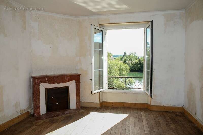 Maison à DUN-SUR-MEUSE