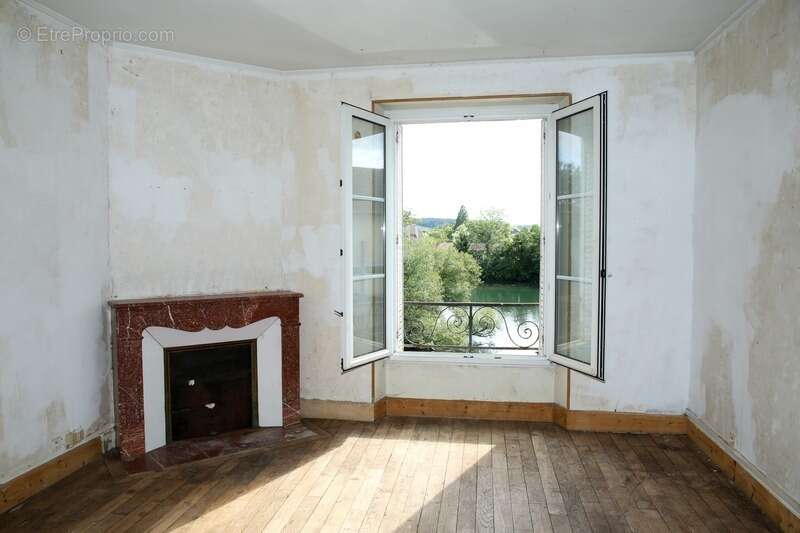 Maison à DUN-SUR-MEUSE