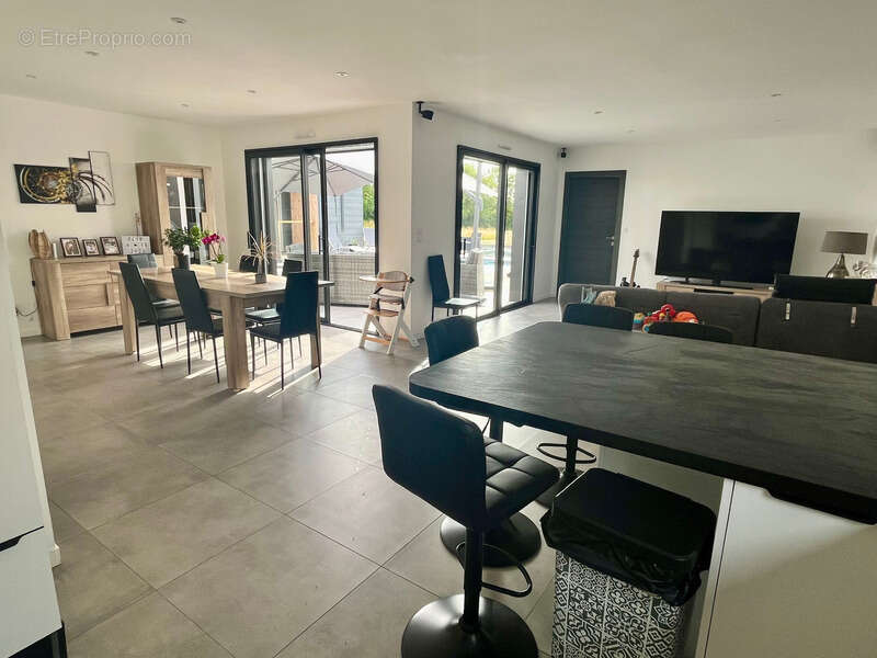 Maison à L&#039;AIGUILLON-SUR-VIE