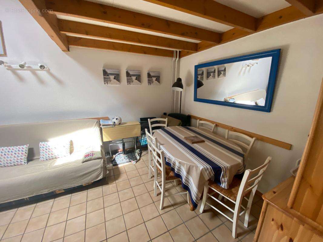 Maison à LES MATHES