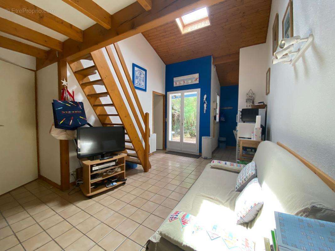 Maison à LES MATHES