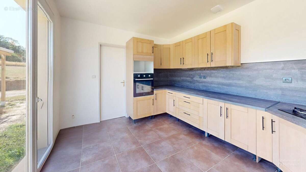 Maison à PONT-D&#039;OUILLY