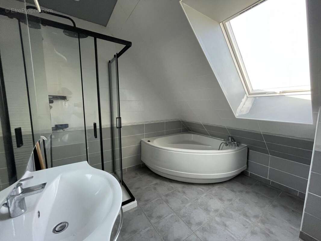 Maison à PONT-D&#039;OUILLY