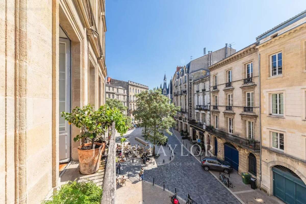 Appartement à BORDEAUX