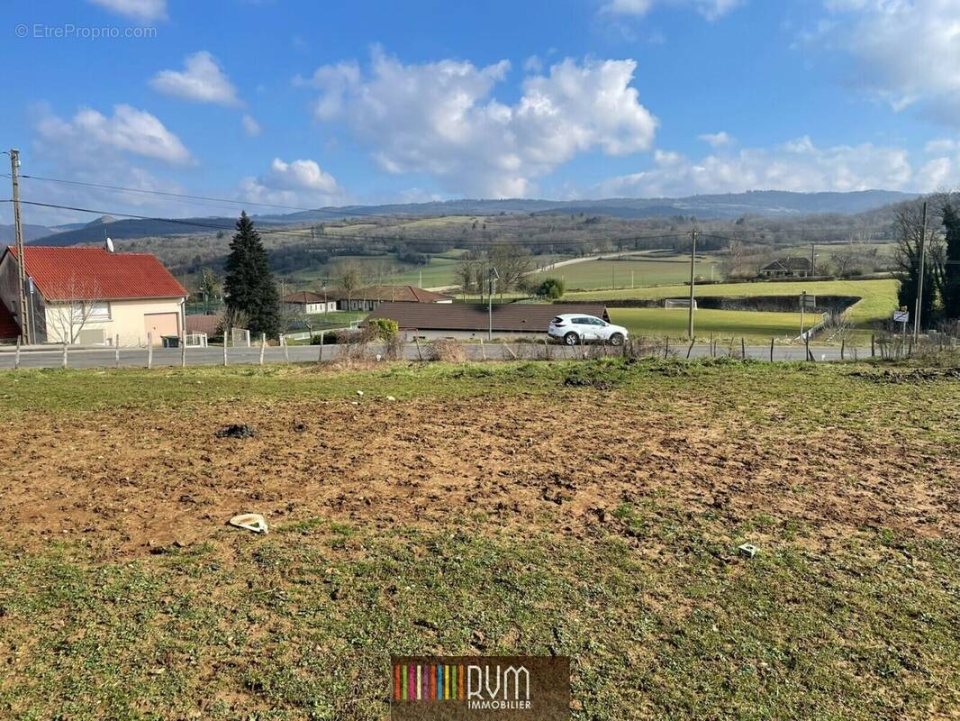 Terrain à HAUTECOURT-ROMANECHE