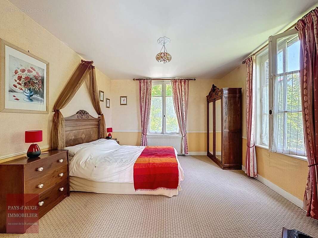 Maison à TICHEVILLE