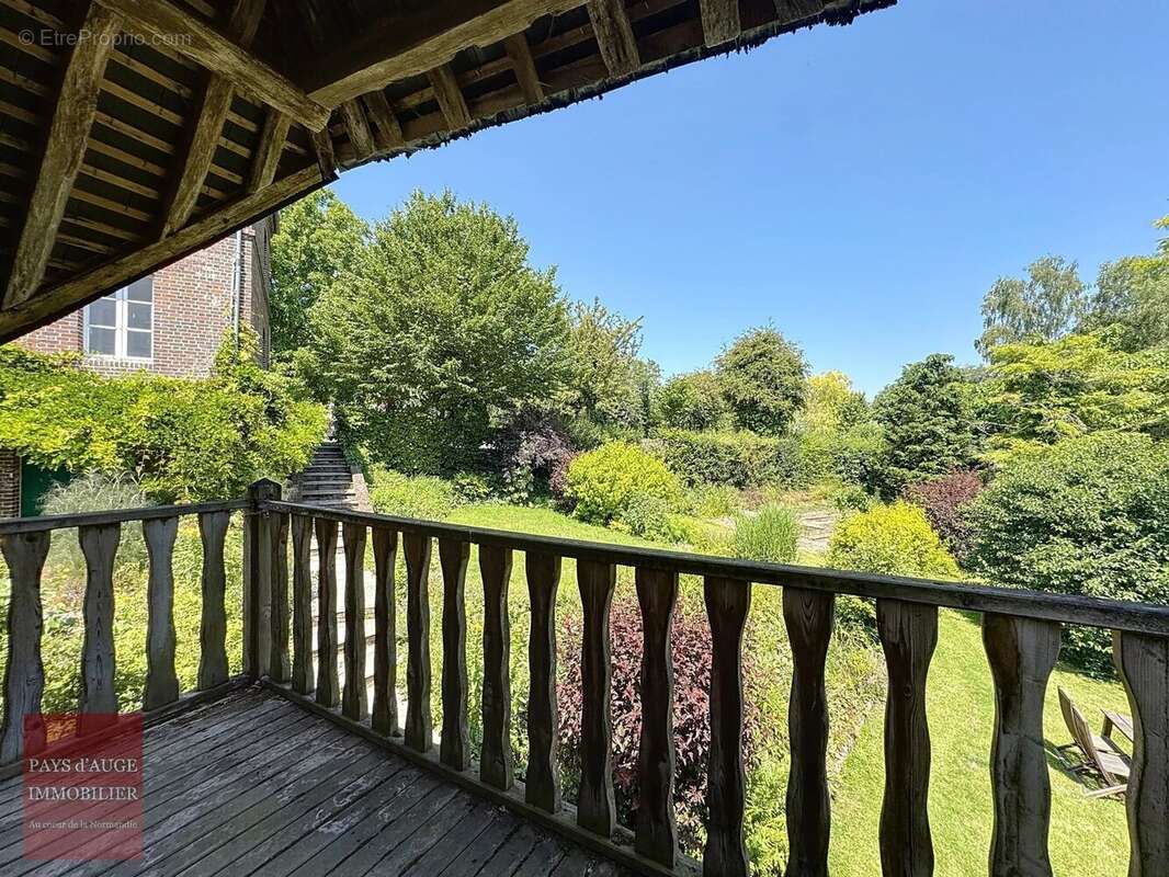 Maison à TICHEVILLE