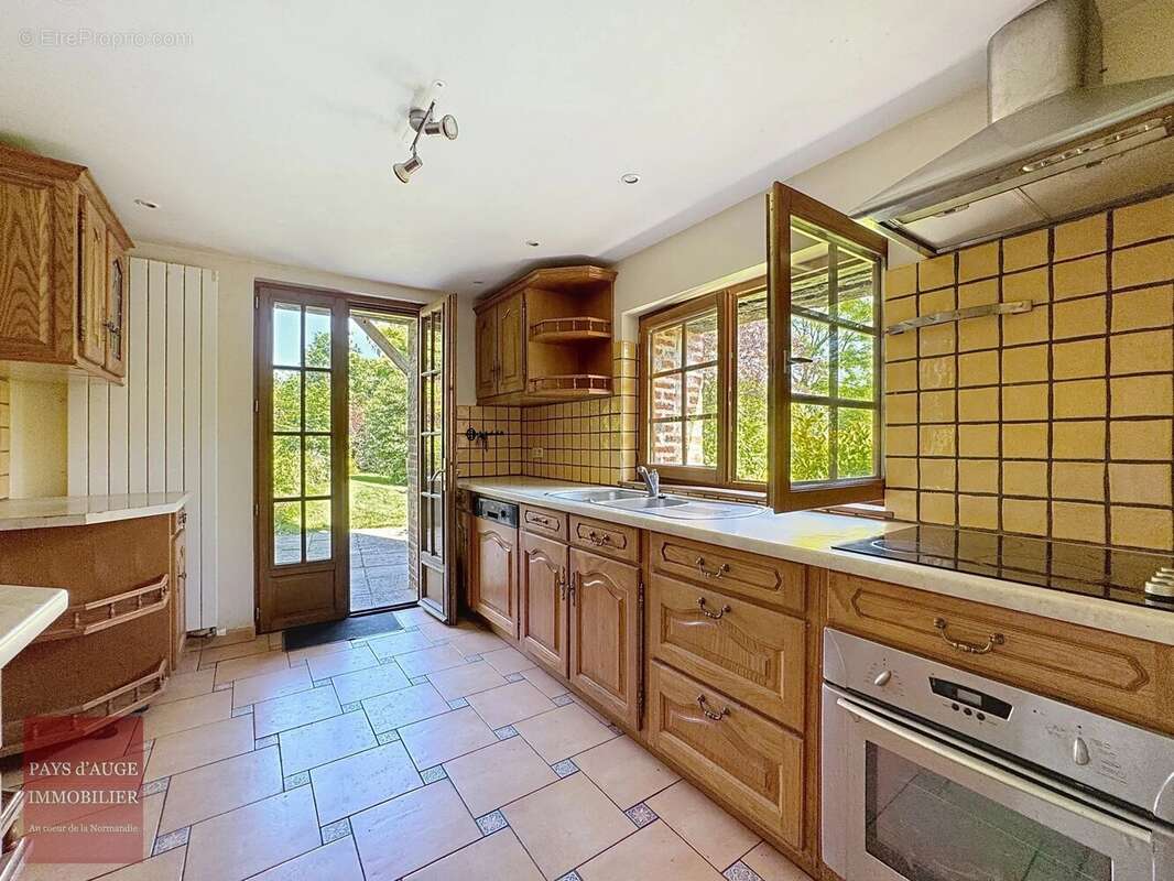 Maison à TICHEVILLE