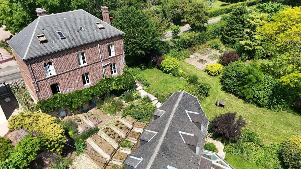 Maison à TICHEVILLE