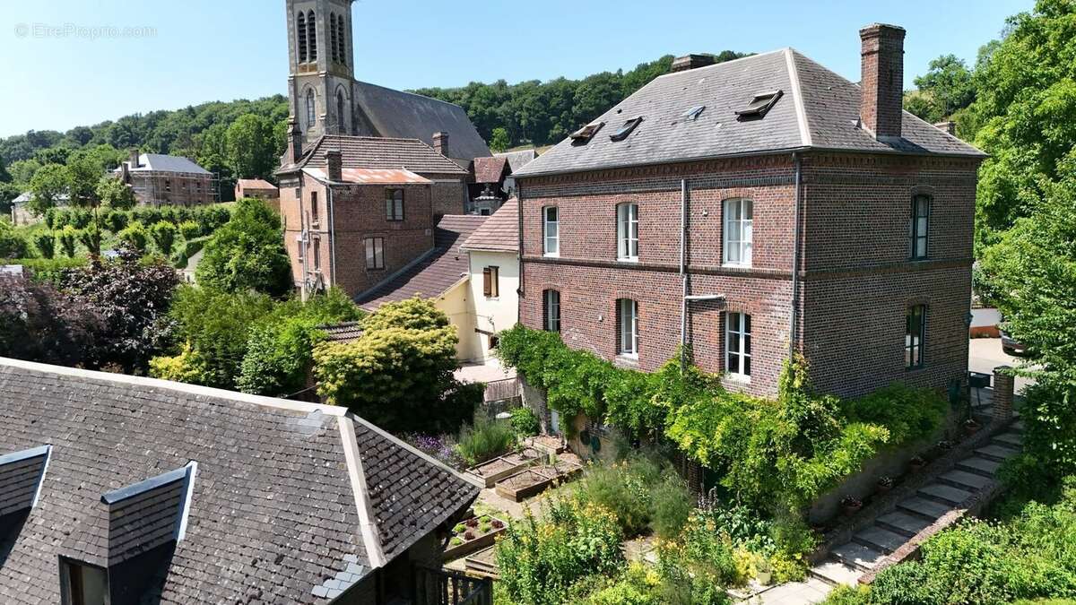 Maison à TICHEVILLE