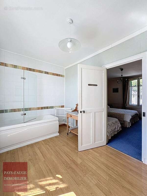 Maison à TICHEVILLE