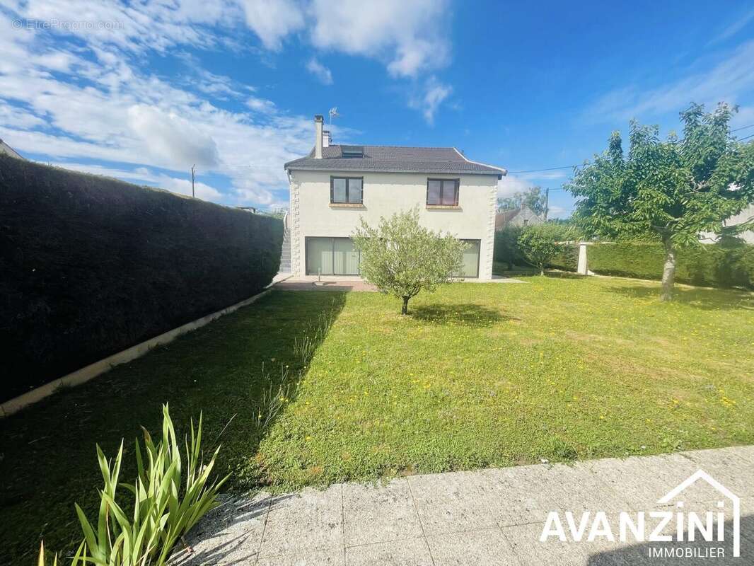 Maison à PIERRE-LEVEE