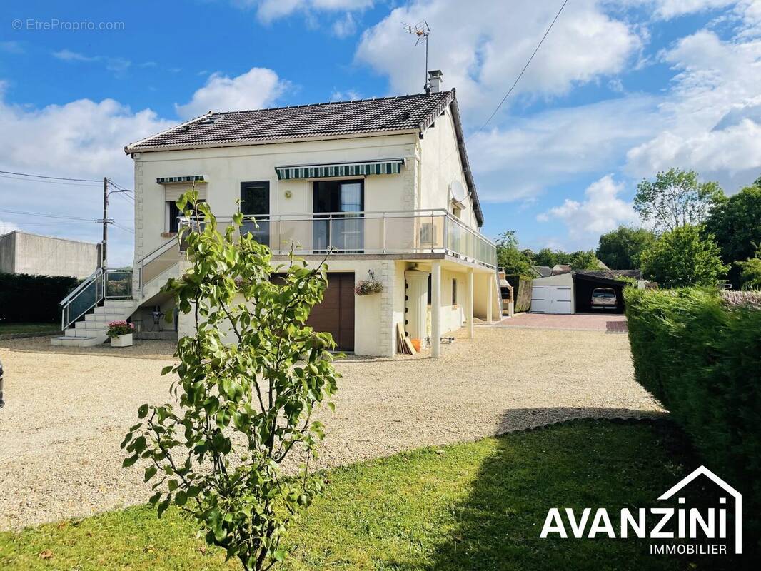 Maison à PIERRE-LEVEE