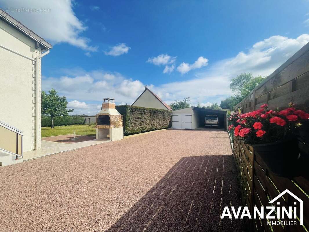 Maison à PIERRE-LEVEE