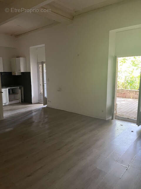 Appartement à BRANOUX-LES-TAILLADES