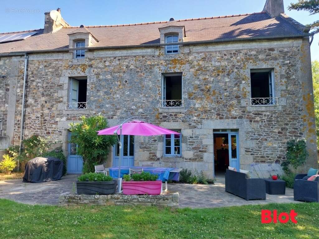 Maison à PLOUER-SUR-RANCE