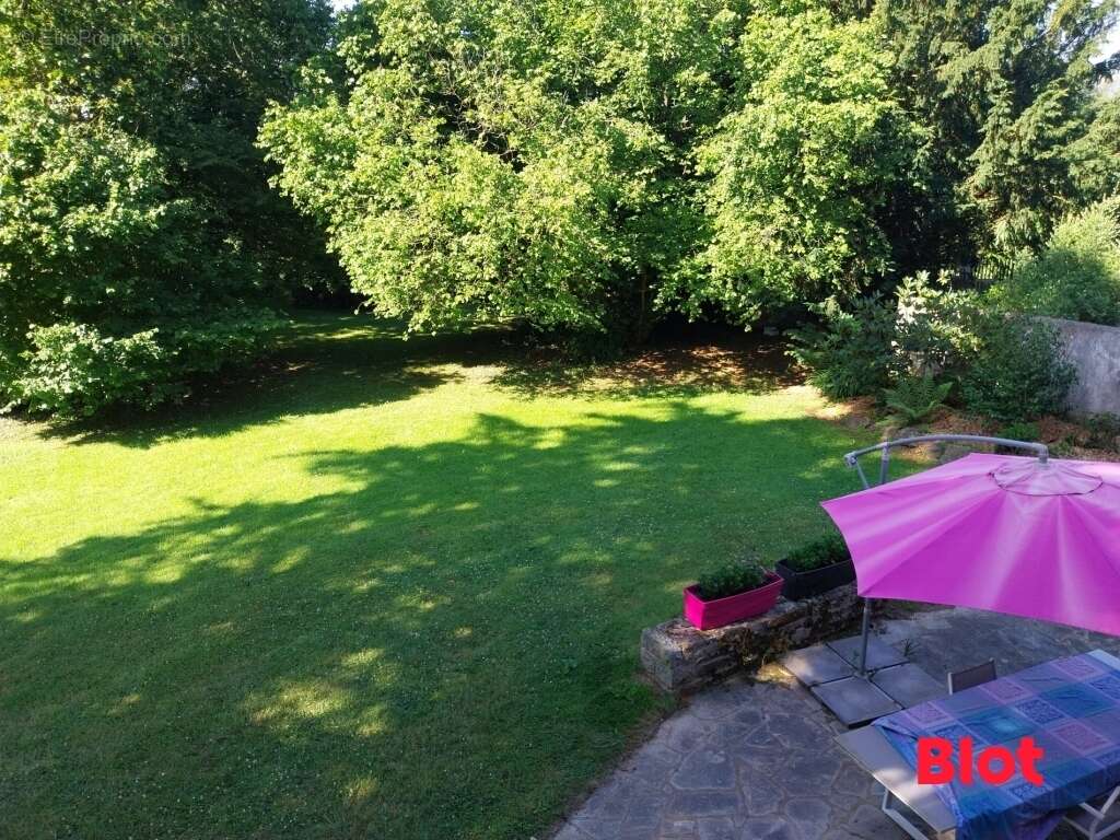 Maison à PLOUER-SUR-RANCE