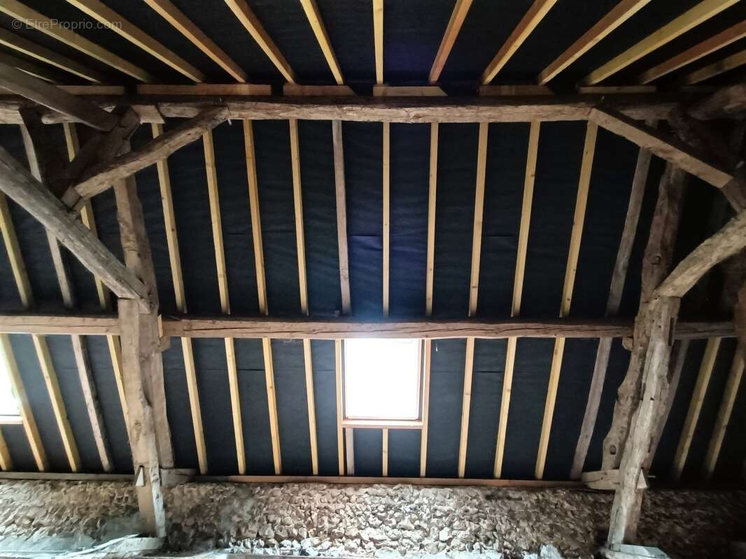 Maison à MONTIGNY-SUR-AVRE