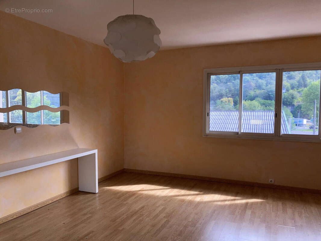 ch 2 etage quatre - Maison à CAHORS